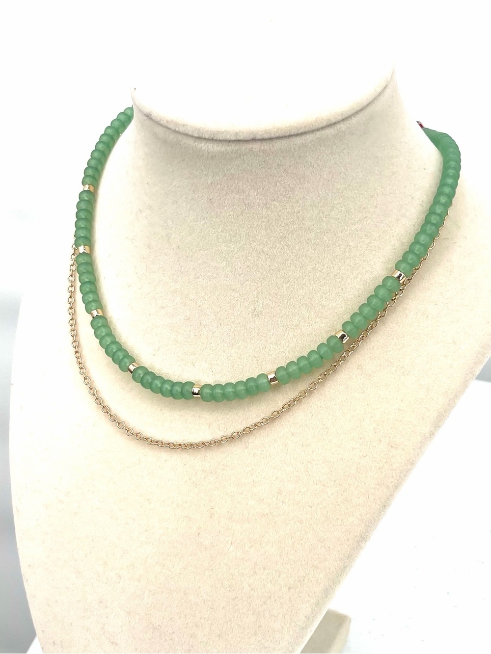 Rachel Rachel Roy nwt green beaded layered gold tone necklace